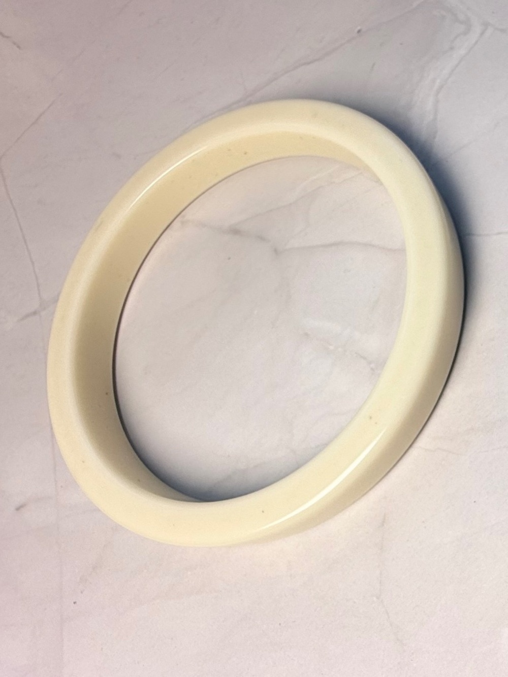 Vintage Lucite Bangle Bracelet